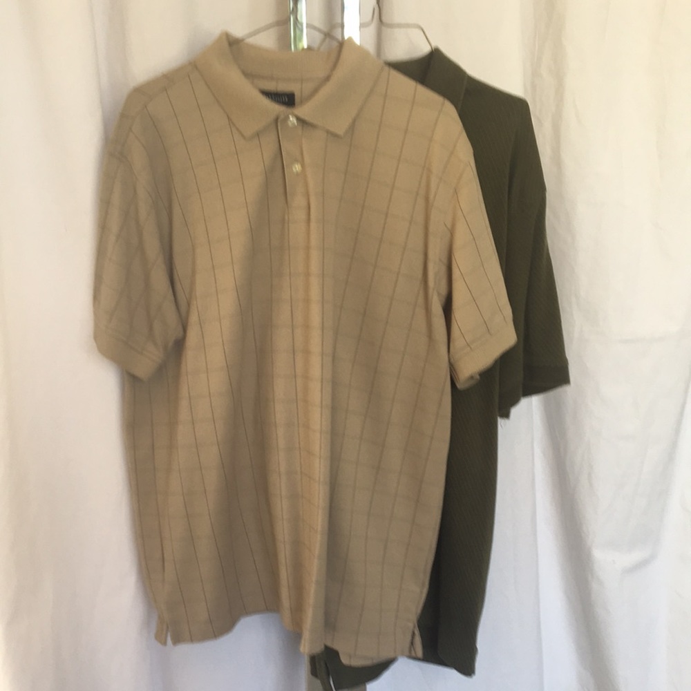 Bundle of 2 Van Heusen Tan/Grn Knit Shirts Sz L